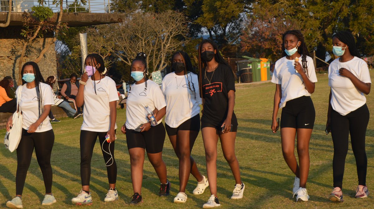 WaterfordUWCSA's tweet photo. Our 24-Hour-Run event started this afternoon at 3pm and will end tomorrow at 3pm. Students, staff, alumni and parents teams are completing sponsored laps around the school field. This is a main fundraiser for the school's community service projects. 
#WeAreKamhlaba
#24HourRun https://t.co/xn63WdBw6i