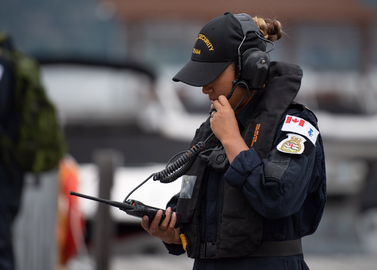 ForcesCanada's tweet photo. ⚓ Un aperçu des activités de la Réserve navale des Forces armées canadiennes!
Des membres ont participé à un entraînement de l’équipe de sécurité navale au lac Okanagan au début du mois. (🐉Ogopogo n’a pas été aperçu…cette fois-ci…)
📸: mat 1 Valerie LeClair #MesFAC https://t.co/3KIIijDYwy