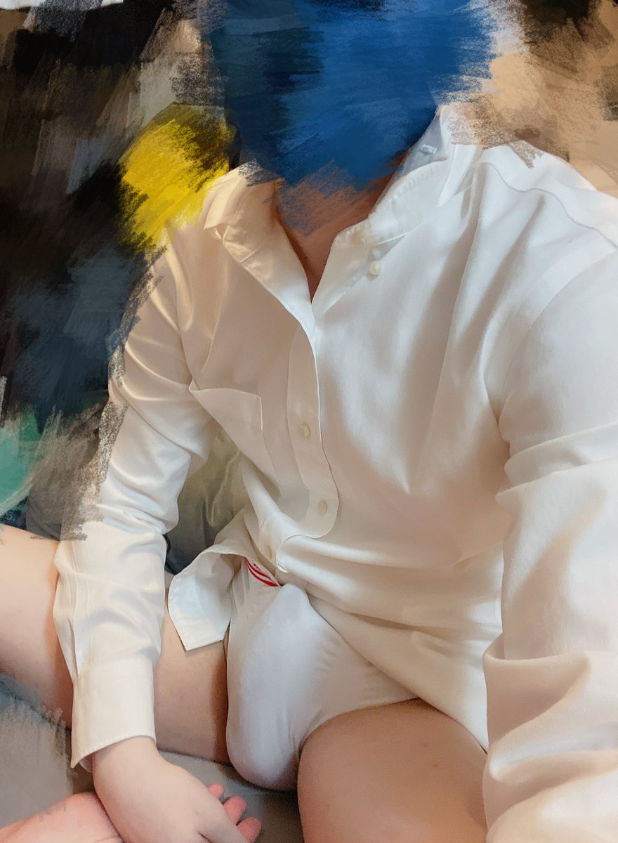 hkverstopboy's tweet photo. 要係屋企online interview😮‍💨
著左件白色恤衫 下面襯埋條新底褲🤪
FF下in緊個陣有個人係下面幫我含😂
有冇人可以幫手叫下小小弟冷靜啲🙃 https://t.co/hPnBfCGvZn