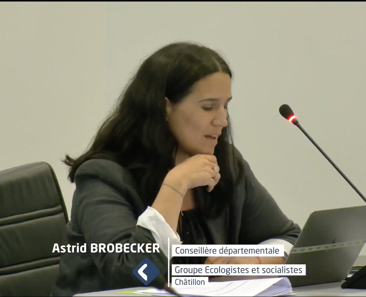 AstridBrobecker's tweet photo. au conseil départemental ce jour, pour indiquer que nous partageons les objectifs pour répondre aux enjeux du maintien à domicile des personnes âgées : faire évoluer les services en les diversifiant, les intégrer à la politique logement, les structurer. #solidarité https://t.co/Q78xc34ECp