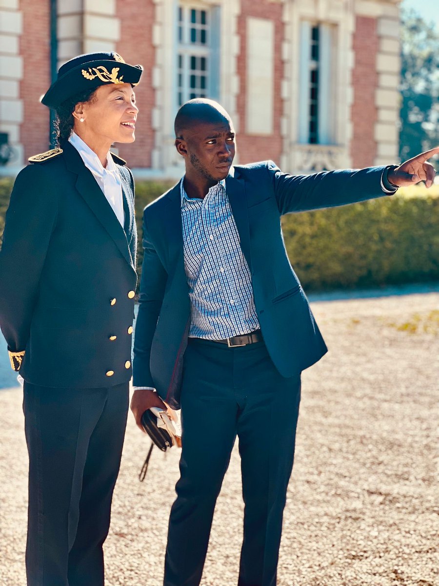 HachemyKane's tweet image. Délégué du préfet, plus qu’une mission, un véritable engagement en faveur de l’égalité des chances 🇫🇷

Merci madame ⁦@NadegeBaptista⁩ préfète déléguée pour l’égalité des chances pour votre confiance.

#qpv #egalitedeschances #insertion