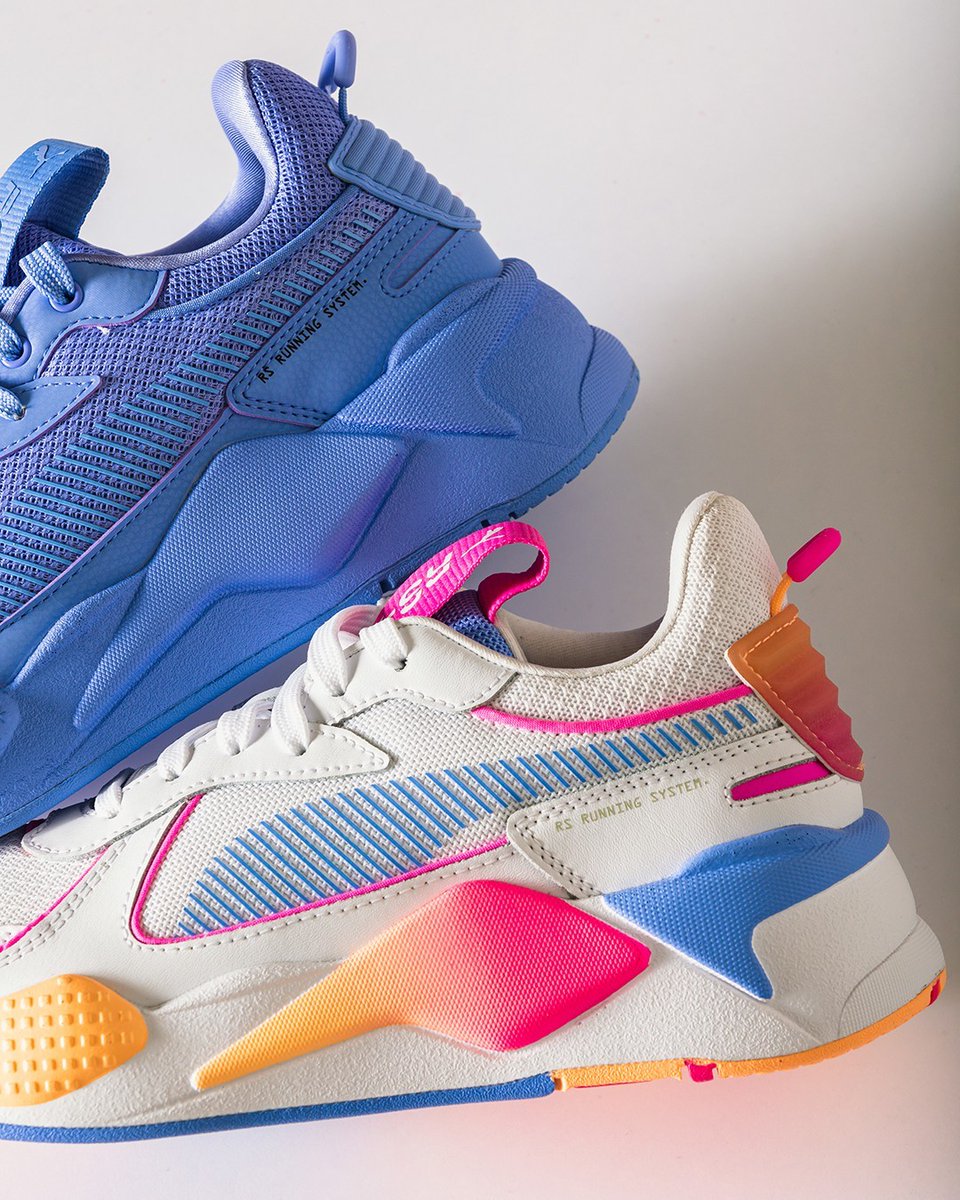 Adding a POP of color to our shoe game! You can’t go wrong with these retro styles from Footlocker! 💙💗