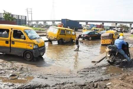 TrackaNG's tweet photo. ATTENTION!!!

Dear @jidesanwoolu

This is the deplorable state of Apapa-Ijora Road, Lagos State.

This failed section has become a death trap and thugs are also leveraging on this to exploit road users.

Kindly do the needful to this road.

@Mr_JAGs @followlasg
#FixLagosRoads https://t.co/BCFZgw2cf4