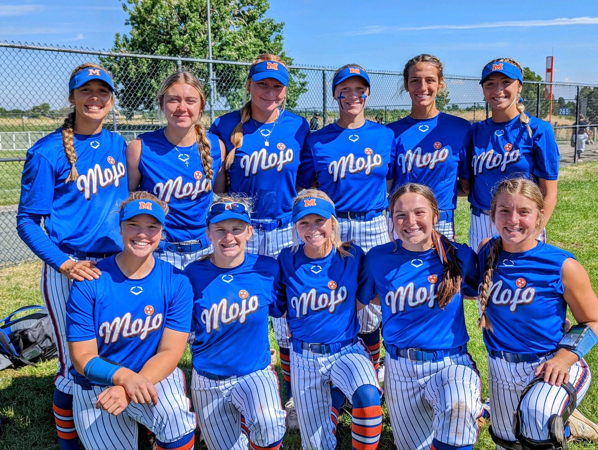2024_mojo's tweet photo. 🧡💙 these girls have all been putting in some extra work and are ready to go in Cookeville, TN next weekend 💪🏆🔥 #mojonation #letsgomojo #teamwork @ExtraInningSB https://t.co/YEfaDNAumk