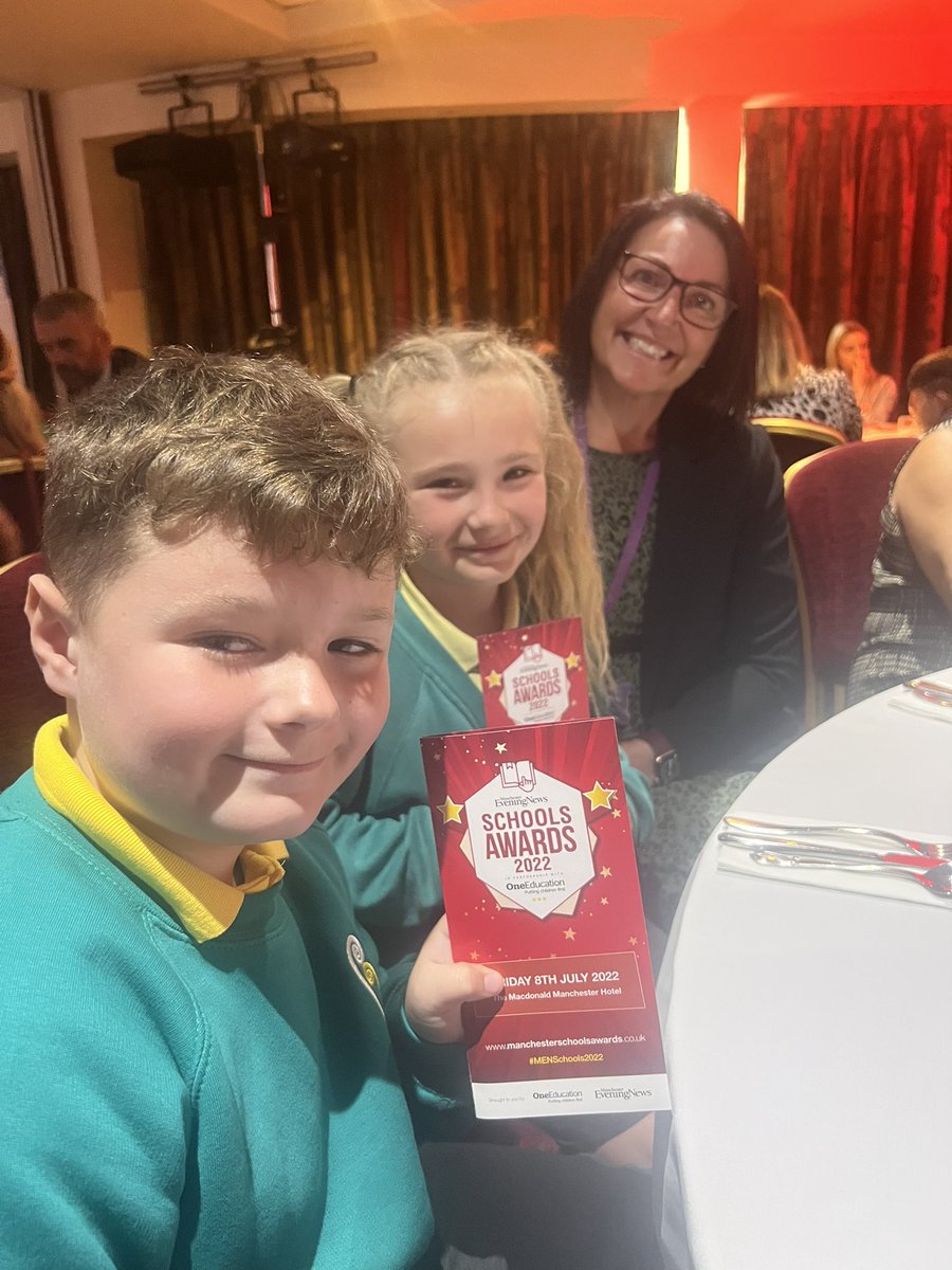 fernsacademy's tweet image. Delighted to be attending the #MENSchools2022 awards to represent the academy and support our amazing Mrs Hough ⭐️ #proud @NorthernEdTrust