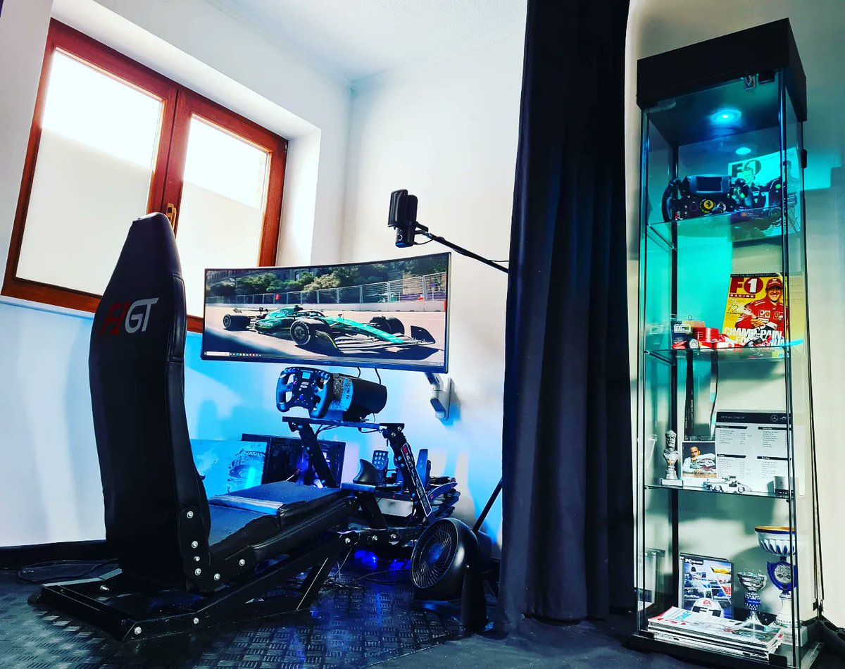 FUNaTECH_Racing's tweet photo. What you think of the showcase? 🤔🤤 Aaaaaaahh! 🥺😭🤩

 #simrig #sim_racing_life_  #simracingpoint #simcockpit # @fanatec_official  @logitech @nvidia  @intel @ @ @f1 @f1.game @ea https://t.co/lWnjd9Vdu0
