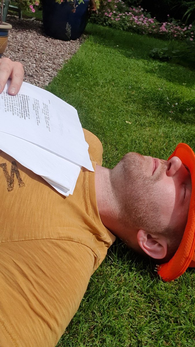 MatthewLeigh_uk's tweet photo. I'm line-learning, honest... 😎☀️
#EdFringe2022 #Shakespeare
@12thNightLite https://t.co/ianRxCkLpo