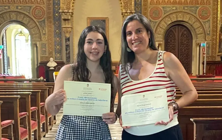 nuriamarinlh's tweet photo. 🏆 Enhorabona a l’alumna batxillerat @IRodoreda Estela López pel 1r premi Facultat de Dret @UniBarcelona pel seu treball de recerca “Irene Polo. Periodisme i reivindicació durant la Segona República espanyola”. Tens molt #TalentLH i un futur ple d’oportunitats #PremisUBSantander https://t.co/pR4NCpenuz