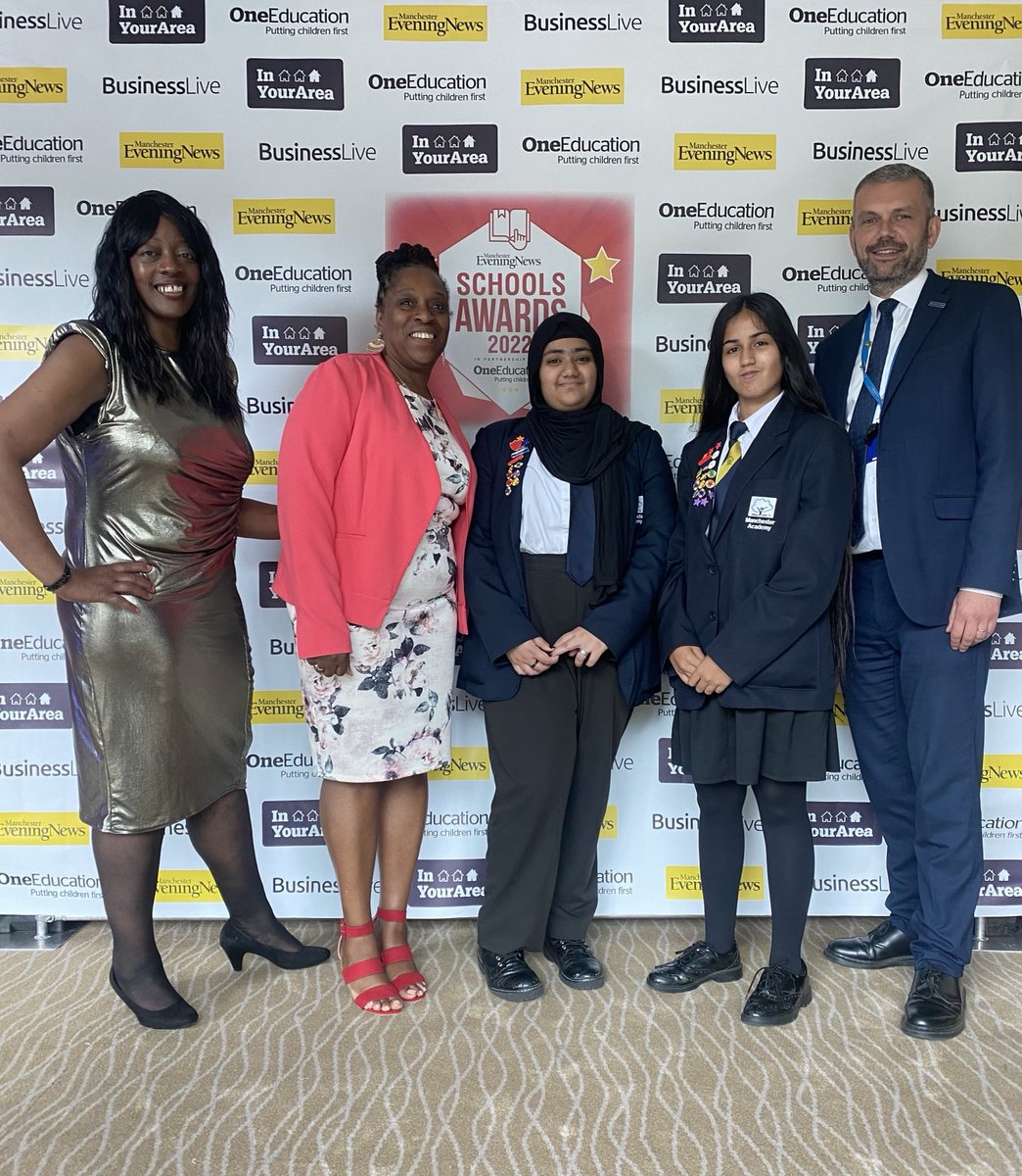 EldonPrincipal's tweet image. What a fantastic Team representing ⁦@McrAcademy⁩ at #MENSchools2022 Two star students who won our Apprentice competition and two legends of MA. Manchester Magic.