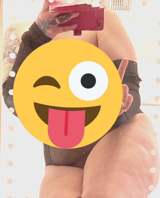 Happy FRIDAY!!! Follow/Subscribe/Like  https://t.co/1h1GmZMG0D  #findom #findomfriday #paypig #onlyfans<a href="/tag/findom"class="tags"><span>#findom</span></a><a href="/tag/paypig"class="tags"><span>#paypig</span></a><a href="/tag/findomfriday"class="tags"><span>#findomfriday</span></a><a href="/tag/onlyfans"class="tags"><span>#onlyfans</span></a><a href="/tag/onlyfansbabe"class="tags"><span>#onlyfansbabe</span></a>