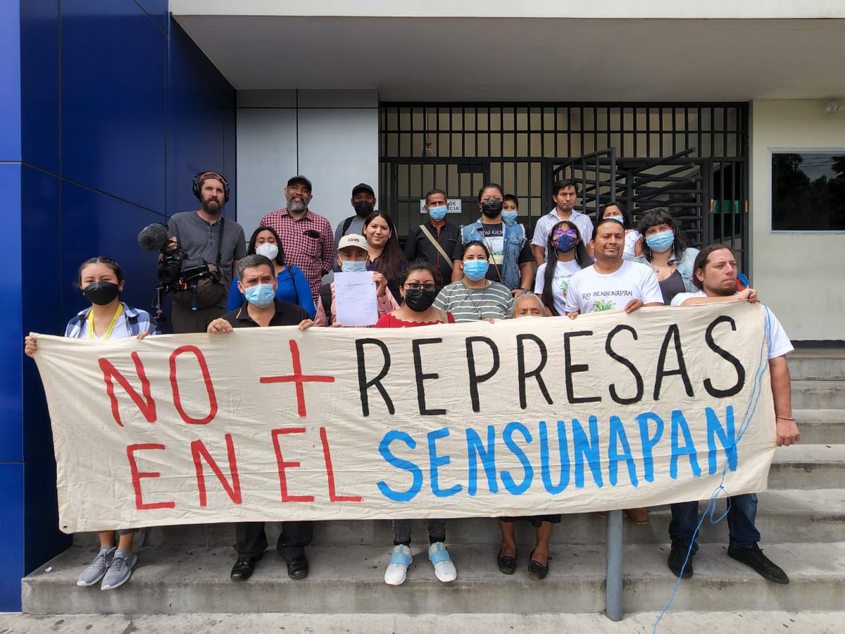 PazconDignidad's tweet photo. #LaOctavaNoVa 
📢Las comunidades indígenas, acompañadas de #UNES y #FESPAD, no dejan de solicitar a la Cámara Ambiental que proteja los bienes naturales y culturales de forma permanente, y que no permita la construcción de una octava hidroeléctrica. 
ℹhttps://t.co/i4lanDFZYE https://t.co/VX0Q6kUycl