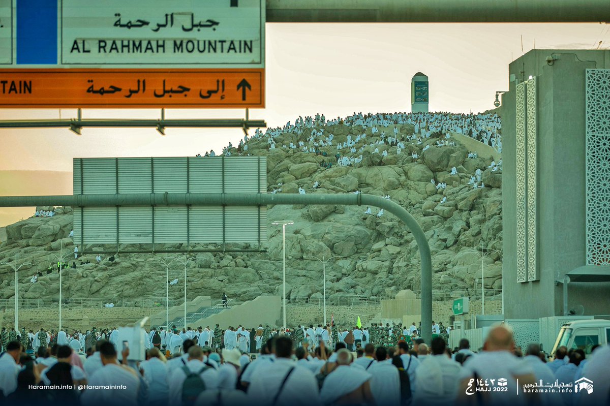 “Today I have perfected your religion for you, completed My blessings upon you, and chosen as your religion Islam”[Surah Al-Ma'idah, verse 3] 
#Arafat #Hajj2022 🕋