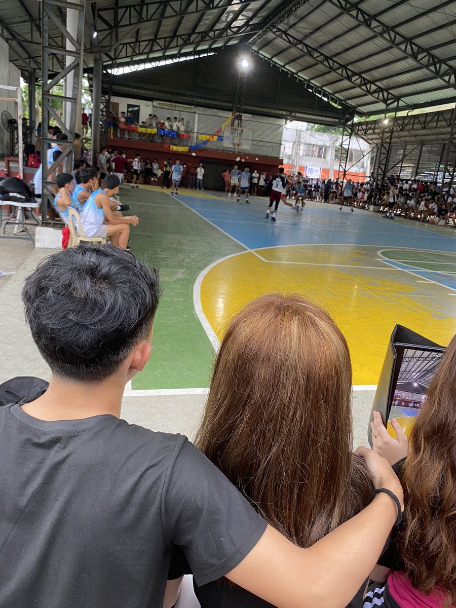 ReadyPlayerIC's tweet image. Gusto ko lang naman manood ng liga e