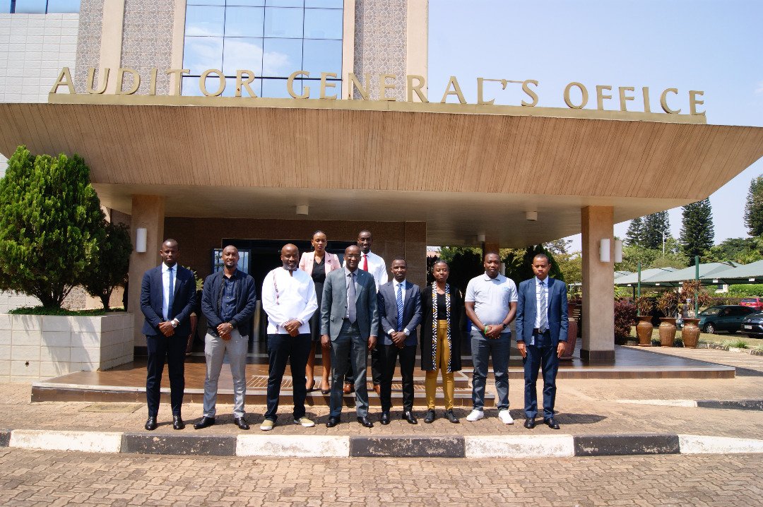 OAGRwanda's tweet photo. #HappeningNow: Mr Habimana Patrick, DAG, is officially closing a two weeks refresher training given to IT auditors. This training was conducted in partnership with @AFROSAIE in order to assist the OAG with conducting IT systems audits, documentation and review of working papers. https://t.co/kVdjUjbOrq