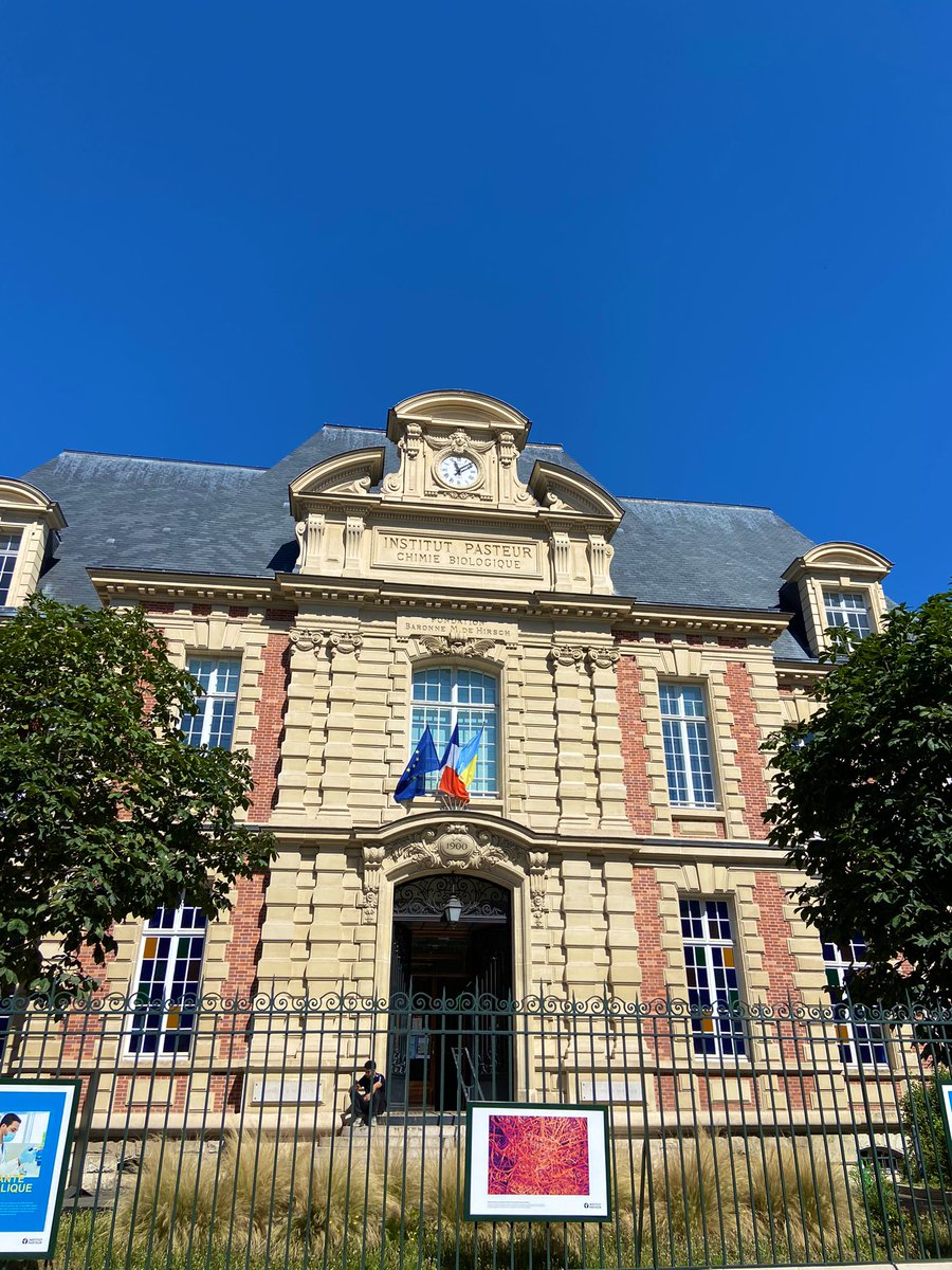 Delighted to be at <a href="/institutpasteur/">Institut Pasteur, since 1887</a> for the <a href="/EMBO/">EMBO</a> Integrative structural biology course, talking about PDB data and PDBe resources, including #PDBeKB and #AlphafoldDB.