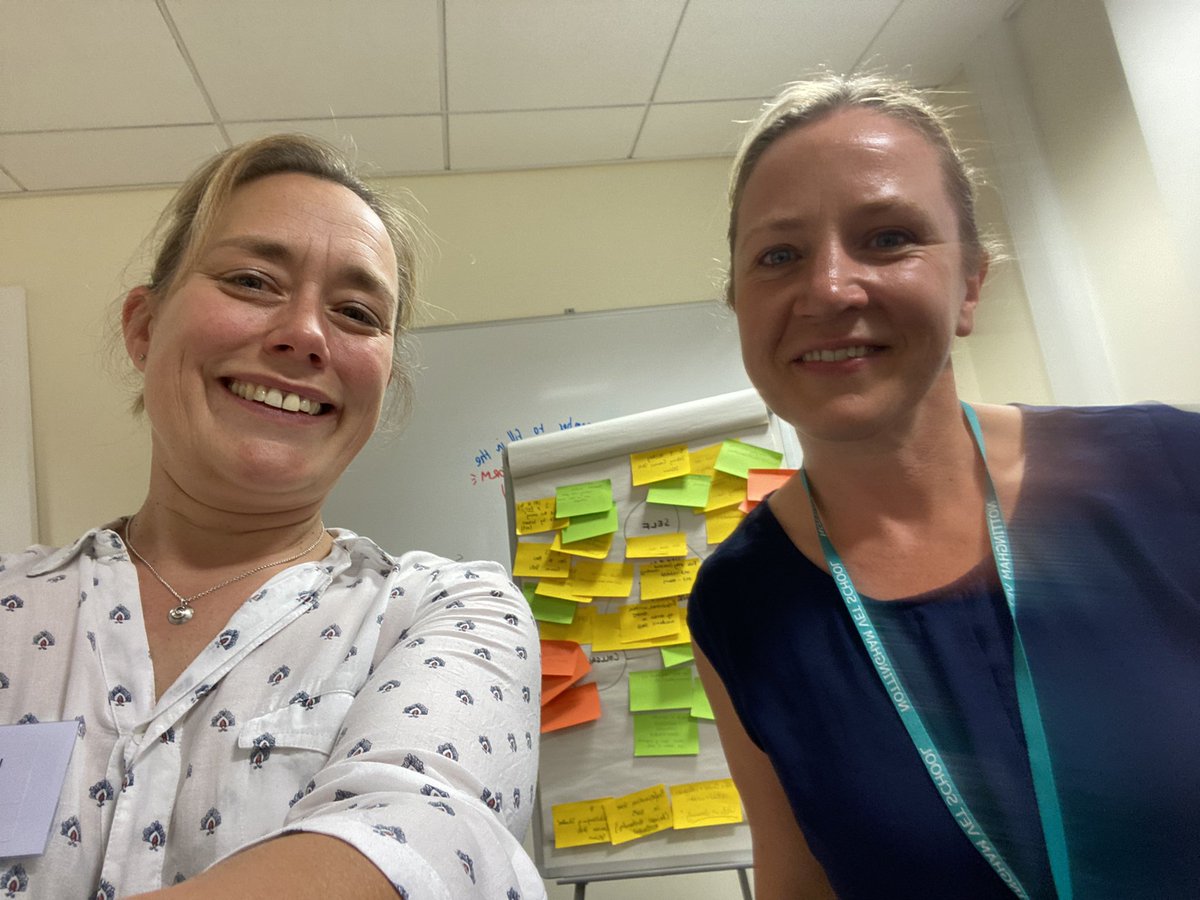 Best thing about conferences is running workshops with fab colleagues and enthusiastic participants! Thanks <a href="/EllyRussellVet/">Elly Russell</a> great session with some blue sky thinking on comm skills curriculum #veted2022