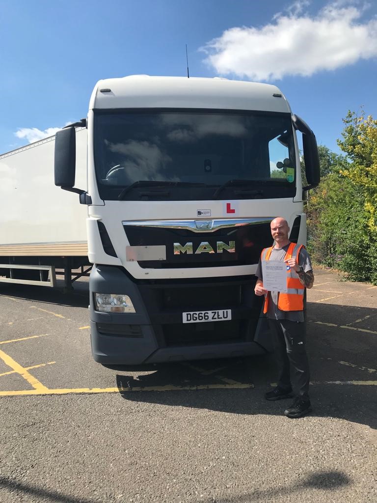 After a crazy week, Lewis Wiggins manged to pull it out of the bag and passed his Class 1 on his first attempt. Well done Lewis, credit to you 👏😀🎉

You too can go from driving a car to a Class 1 lorry in just 7 days! Call us on 0333 900 3 900 for prices and availability.