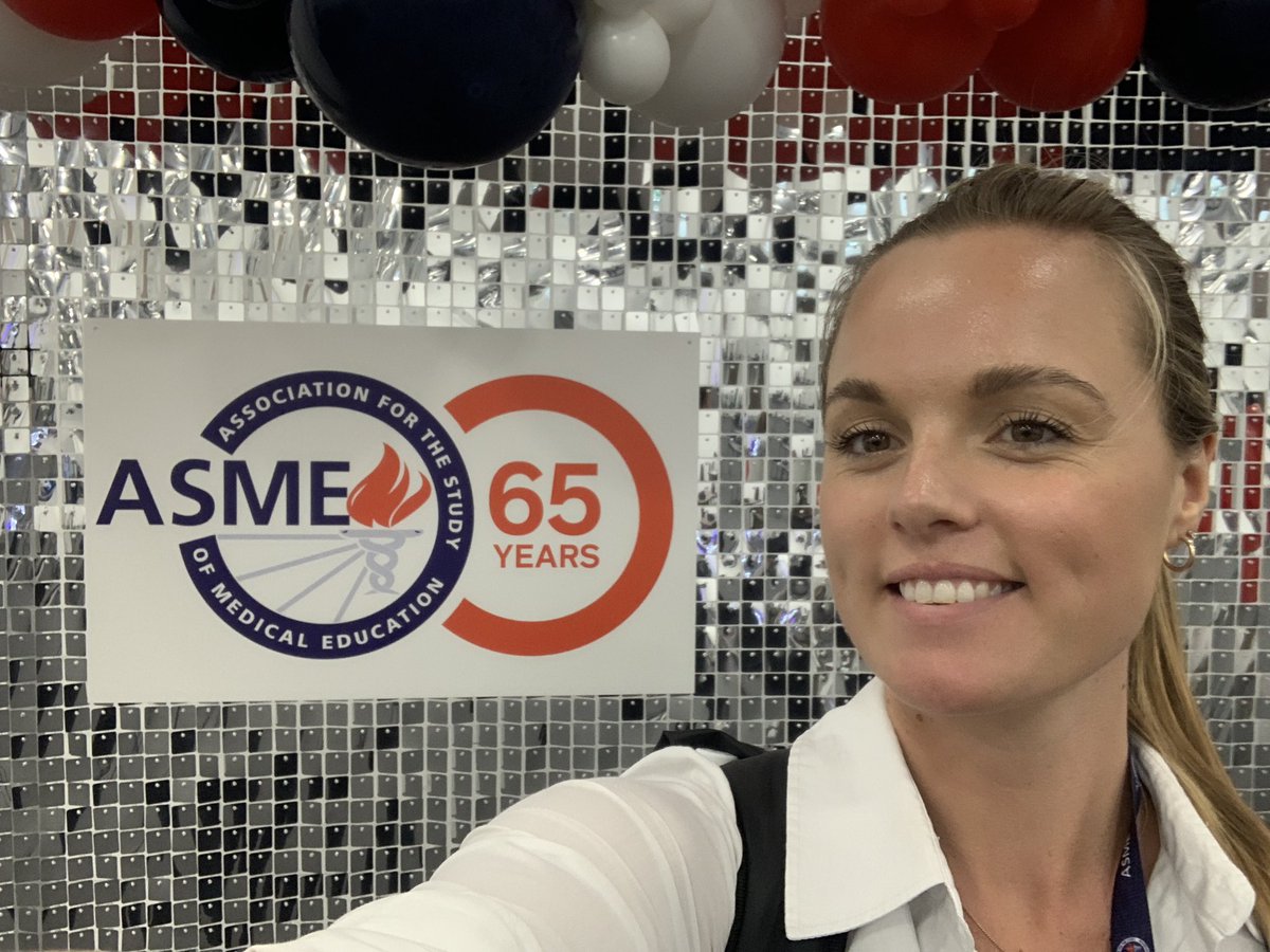 great experience presenting our FiY1 research at #ASME2022 <a href="/PanSurg/">PanSurg</a> 
I learned loads…officially rethinking my exam strategy thanks to Prof Chris McManus and helped design an MDT role-play teaching activity based on <a href="/careopinion/">Care Opinion</a> stories called #sorrynotsorry thanks for having me!