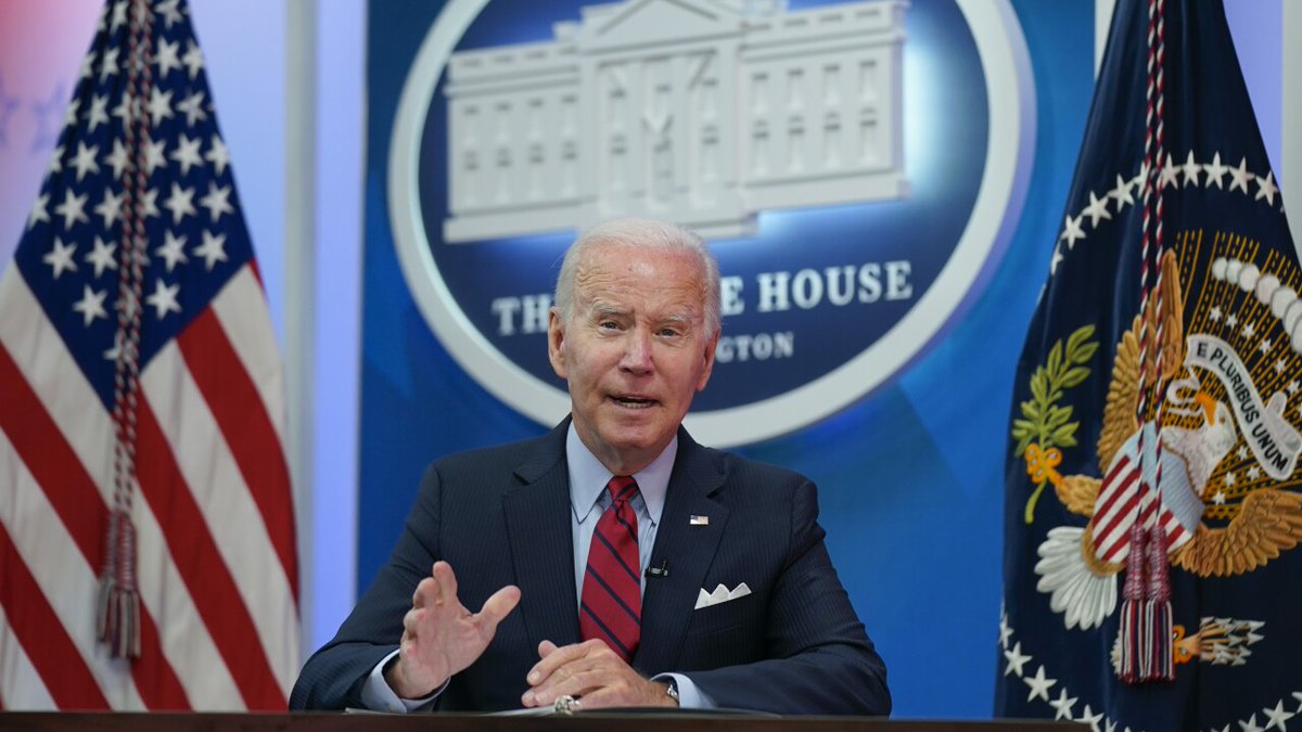 abc15's tweet photo. President Joe Biden is expected to sign an Executive Order in hopes of curtailling state bans or restrictions on abortions, the White House said.
https://t.co/zCl2Wamvtg #abc15 https://t.co/Xh0aP5U9Gv