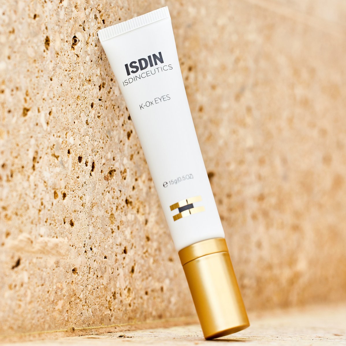 Isdinusa's tweet photo. Here's looking at you!✨ Include K-Ox Eyes in your summer daytime routine to help combat dark circles, bags, and puffiness.😍⠀
 
Last Call! Summer sale is almost over! Enjoy 20% off sitewide in the link in bio. ☝🏻☝🏻
 
#isdinusa https://t.co/cCJIxcyXZN