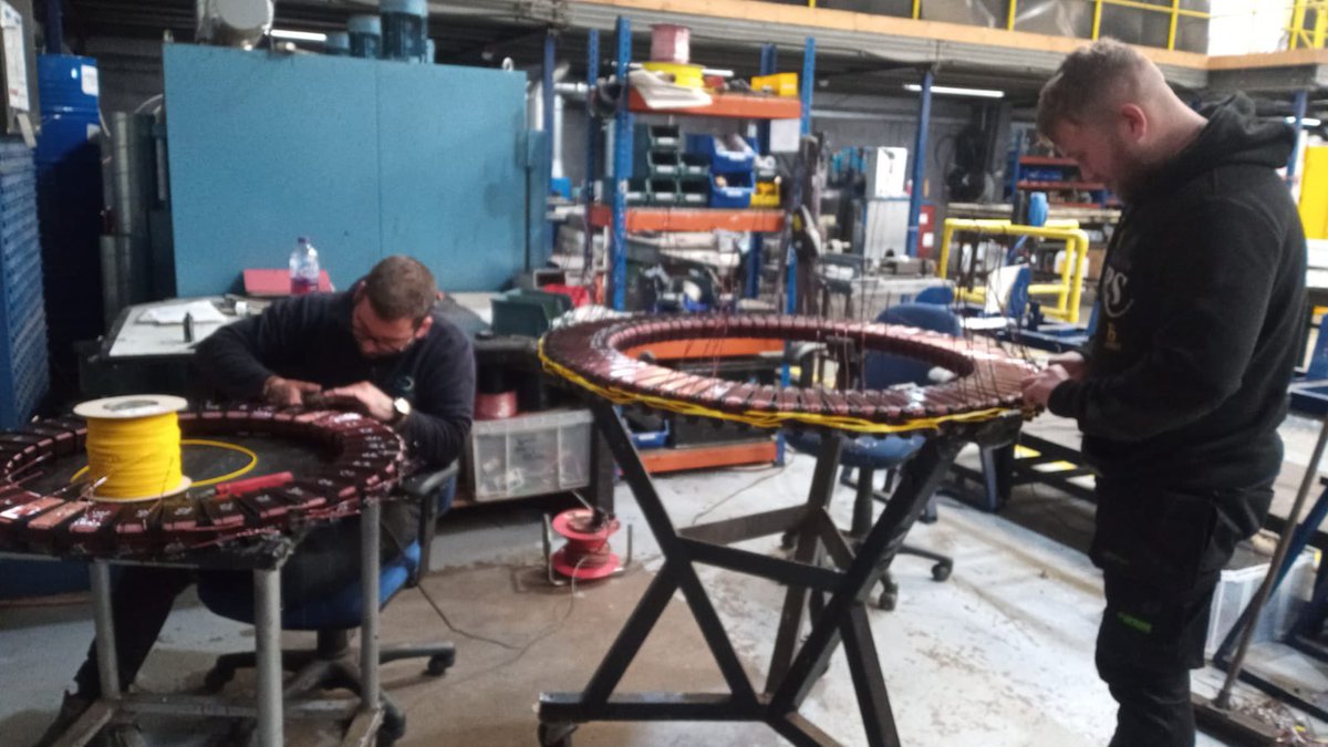 We’re not really getting much of a Scottish summer ☀️ so the guys are happy to be in the warm and dry workshop connecting Sd6 and pe35-2 cores today.