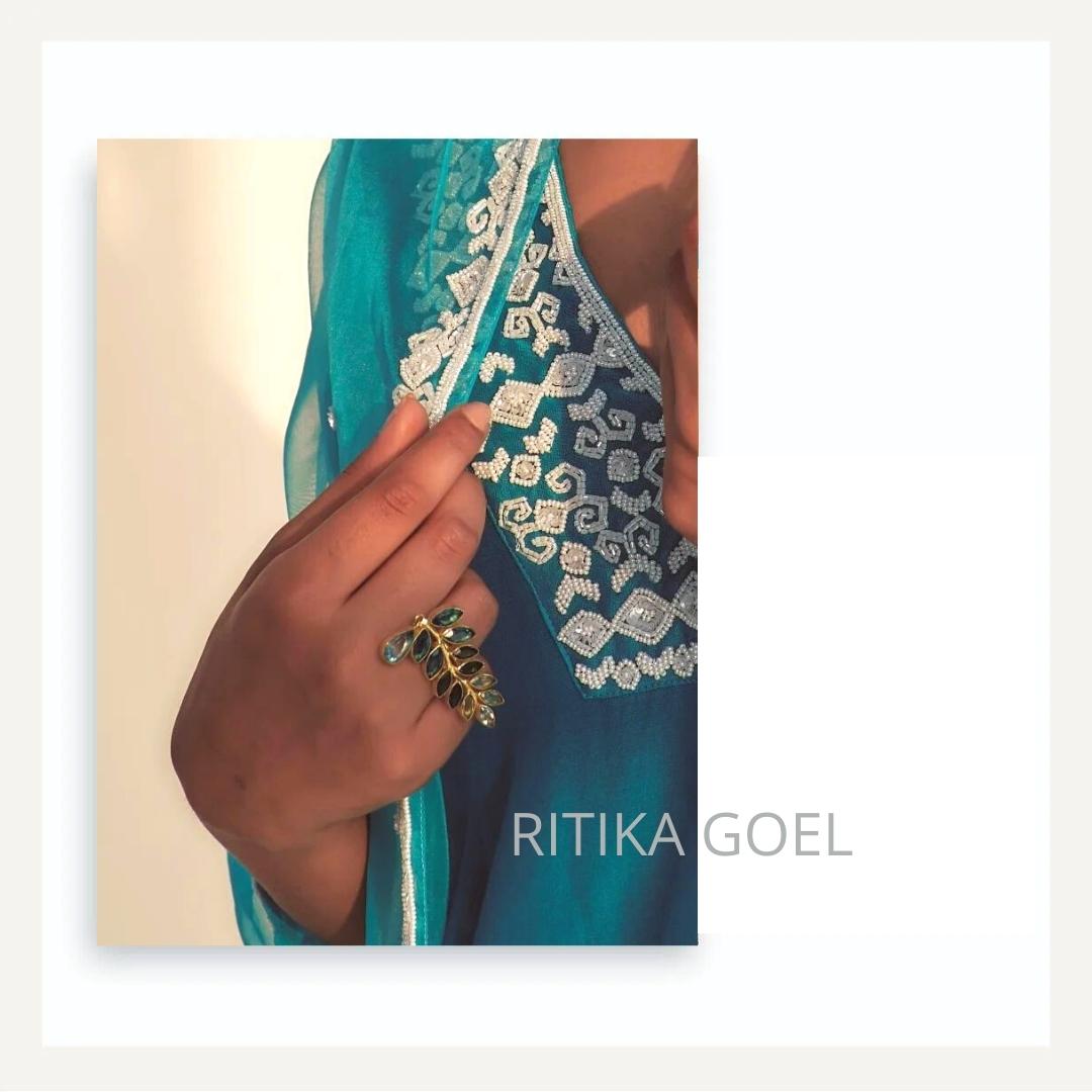 Khwaishh_'s tweet photo. ||RITIKA GOEL||
Ritika Goel’s label comprises of contemporary handcrafted heirlooms that live with YOU and affordable jewelry. Can’t resist?
#khwaishh #khwaishhfashion #ritikagoel #handcraftedjewellery #trendingjewellery #multidesignerstore #multidesignerplatform #meetthedesigner https://t.co/zpFYLo5yW0