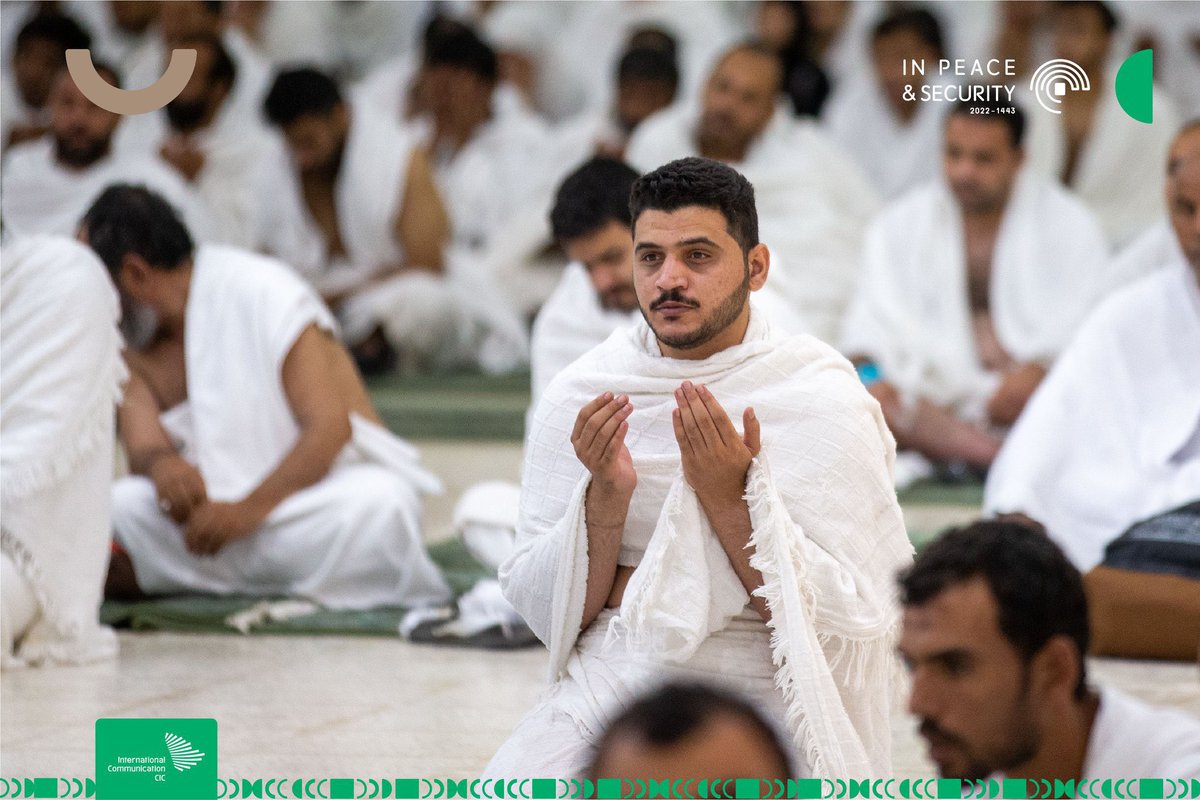 DuaForTheDay's tweet photo. Earlier Today pictures from Masjid Al Namirah
#Hajj2022 #Hajj1443 #HajjMubarak #Arafat #Arafah #Dua #EidAlAdha #eiduladha2022 

#يوم_عرفة #يوم_الترويه #يوم_الجمعة #عرفه #حج #بسلام_آمنين https://t.co/66sQhzWWvd