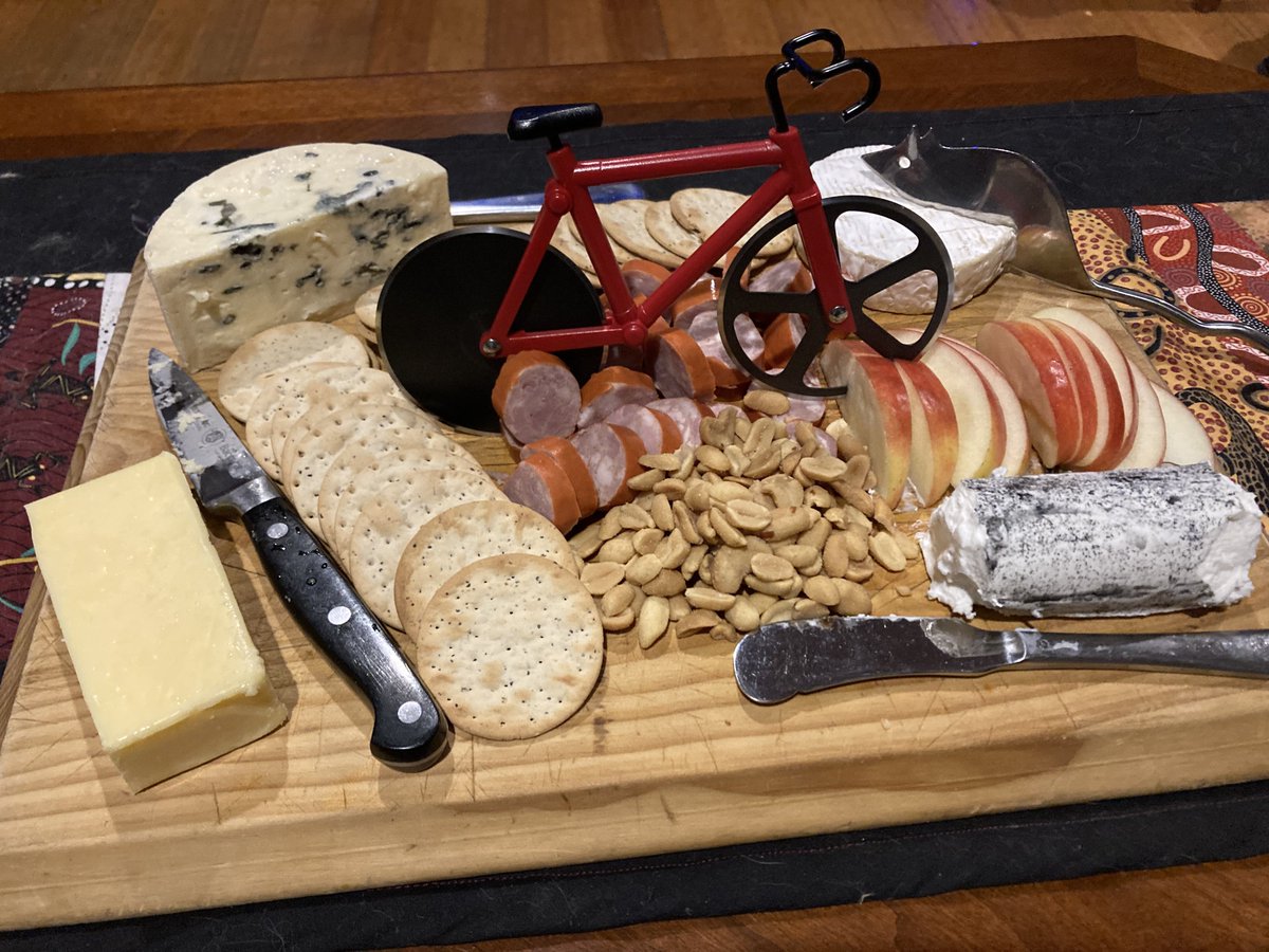 It’s Fromage Friday! 🧀 
#TourSnacks #fromageFriday #couchpeloton