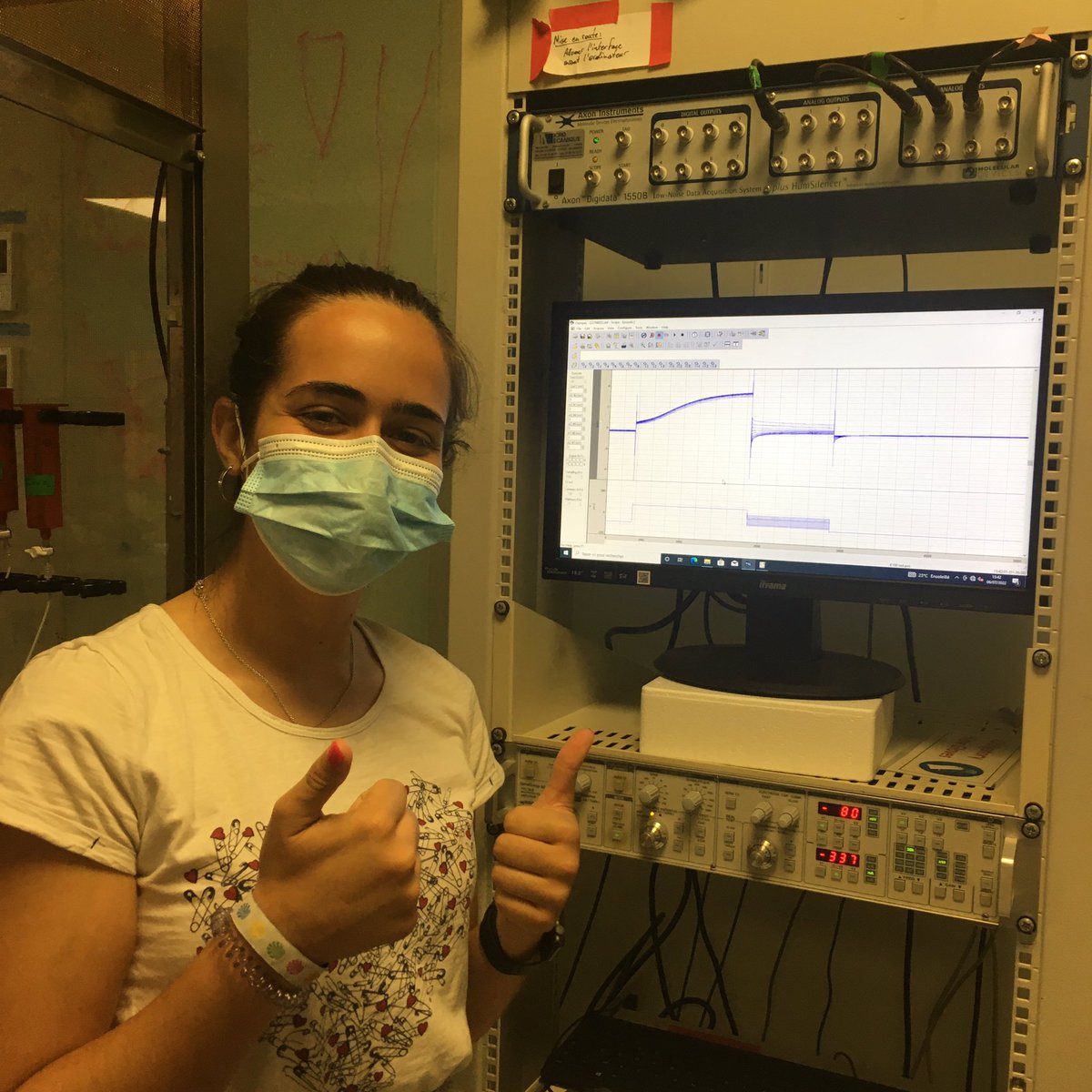 Welcome to the Plant Electrophysiology and Heterologous Expression Platform @IPSiM4 ! Ready for some practical trainings with MISTRAL summer school students…