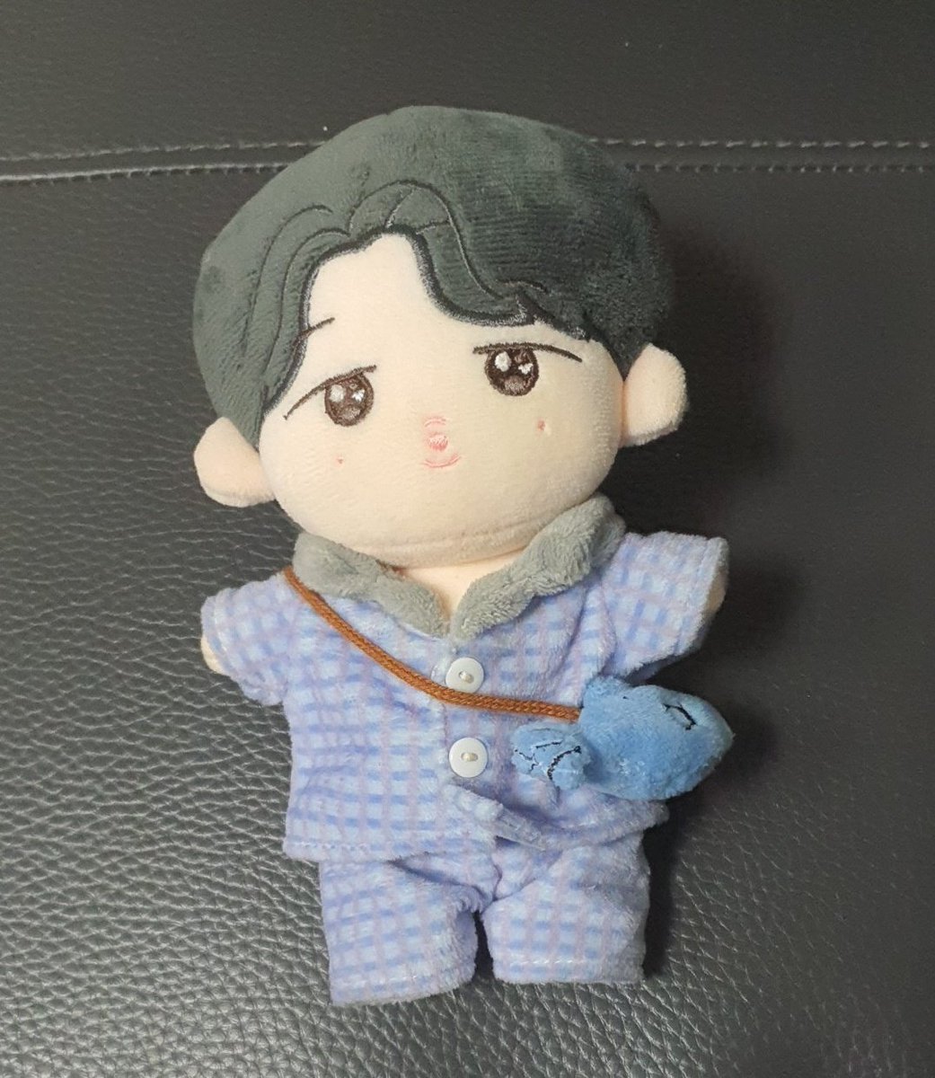 geolaeg79195137's tweet photo. 방탄 인형 양도 판매
#방탄인형 #btsdoll #남준인형 #rmdoll
미니쭌 15cm 개봉 ⭕️
옷, 인형 둘 다 외출, 세탁한 적 없습니다 운포 포함 2.5
즉입 우대합니다 디엠이나 멘션 주세요
서치용
방탄 BTS https://t.co/tzkZH33D6x