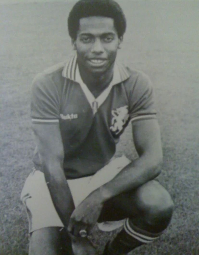 ThatMillwallPod's tweet photo. Rest in peace Phil Walker 
29.08.54 – 08.07.22
Who sadly passed today

Our Condolences and thoughts with his friends and family at this time.

What’s you best Phil memory?
#Ripphilwalker https://t.co/BfUg9gYn9a