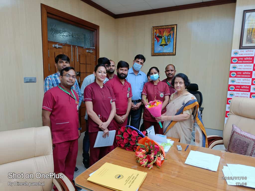 NpdaR's tweet photo. @aiimsrishi
@meenusingh4
@nsgunionaiims
@GmchNwa
@hospadmnpgi
NPDA AIIMS Rishikesh warm welcome of Professor Meenu singh Hon'able Executive Director &amp; CEO on the behalf of entire Nursing fraternity AIIMS Rishikesh. https://t.co/2MTuTJBVKH