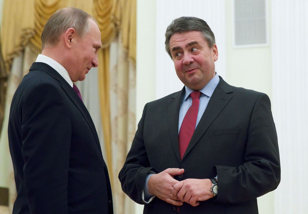 Vom 17. Dezember 2013 bis zum 26. Januar 2017 war Sigmar Gabriel Bundesminister für Energie.

Anteil Russlands an deutschen Gasimporten:
2013: 34 %
2017: 54 %

Seit 2015 zudem 25 % der dt. Gasspeicher an Gazprom verkauft, Zitat: "Versorgungssicherheit ist nicht gefährdet."

#SPD