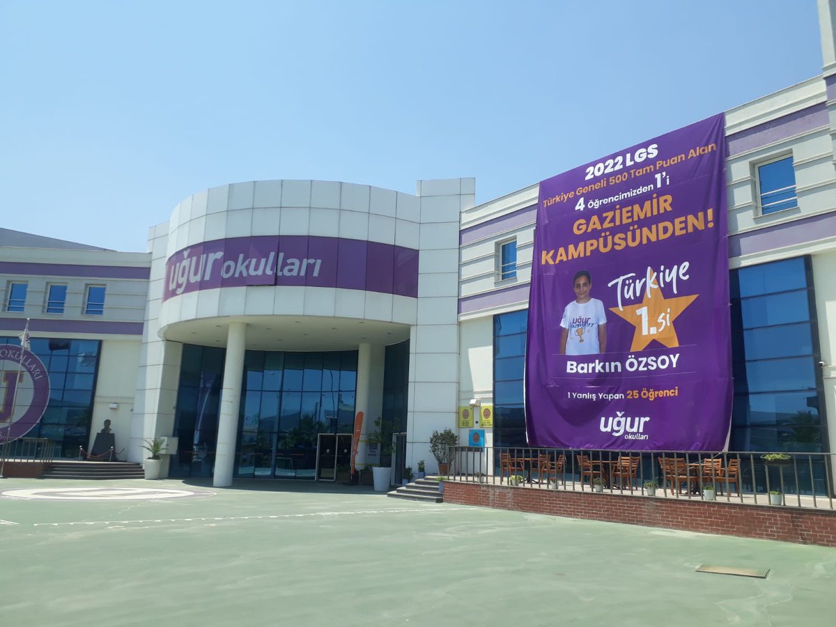 UOGaziemir's tweet photo. LGS 2022' de tam puan alan öğrencimiz Barkın ÖZSOY' a bizlere bu gururu yaşattığı için tekrar teşekkür ederiz.🙏🏆💜

#UğurluOlanKazanır
#UğurluOlmak
#GaziemirUğurKampüs https://t.co/B55fPZowY9