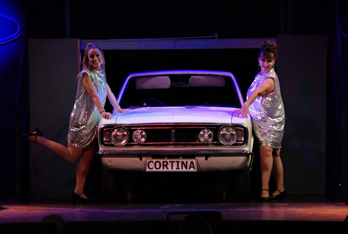 TheatrecraftHB's tweet photo. Come and 'Stand Up' with our girls.
Last night saw @Kings_Hall_HB erupt once again as the audience collectively got to their feet and 'put their hands up' for equal pay for women.
Made in Dagenham 6-9 Jul.
https://t.co/5Rl3tjsUZO or on the door from 6.45 pm
#hernebay #musicals https://t.co/tOURquhoCT