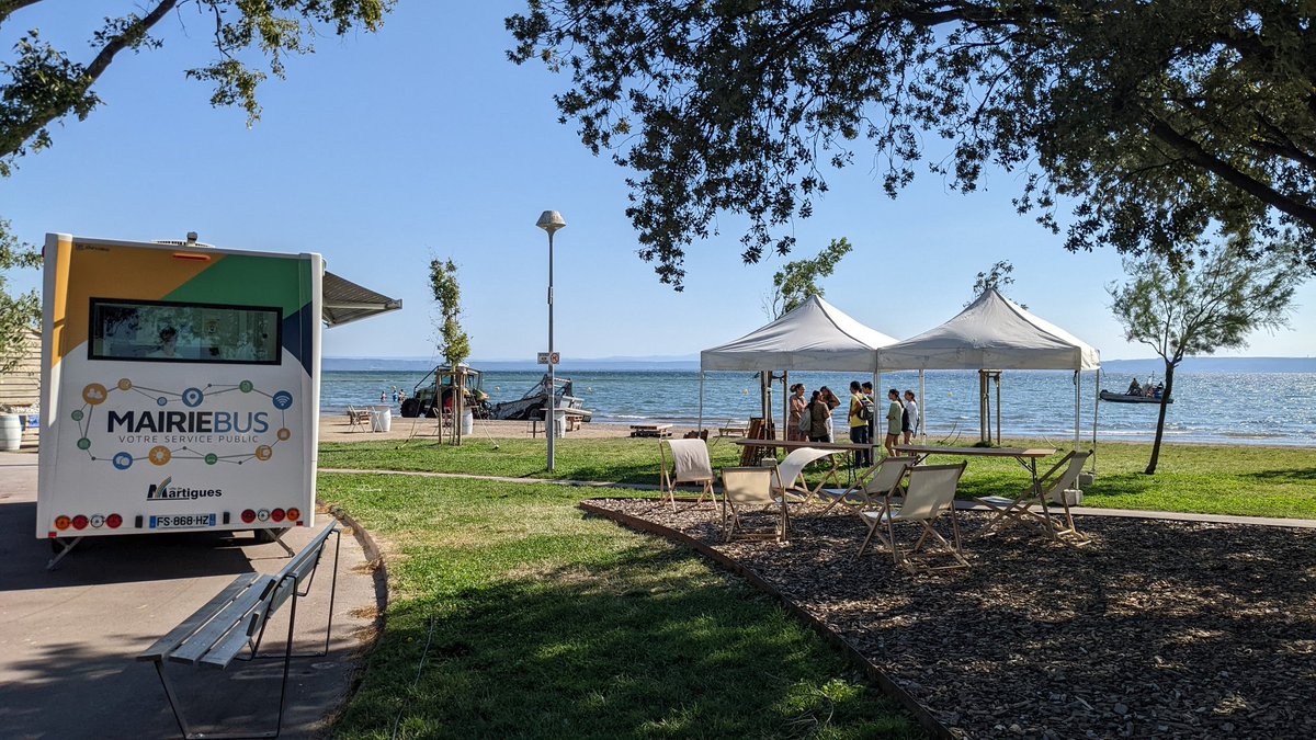 _vincentlaroche's tweet photo. C'est aujourd'hui et pour tous les vendredis du mois de juillet ! Des activités numériques à la plage ☀️ #Numerique #detente pour tous à #Martigues 👍 https://t.co/90LkGOTNLM