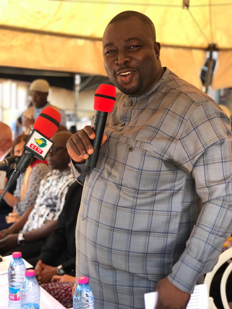 AsanteBuildings's tweet photo. Mr. Kingsley Ofosu Ntiamoah, Executive Director of the Ghana Museums and Monuments Board led the revival of Awukudae festival at the Abirem ATB and presented a Set of drums to the Custodians to help sustain the program. 
#visitAsanteTraditionalBuildings.
#Awukudaefestival https://t.co/mMgyQJEdjU