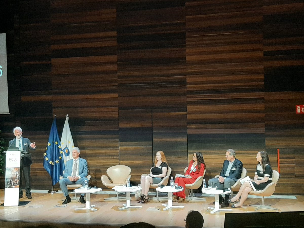 Anke Moerland tweet media