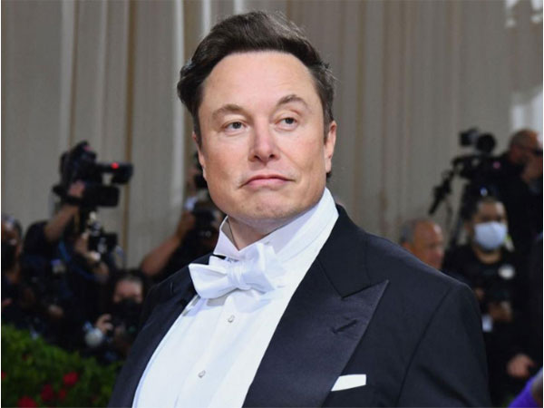 ani_digital's tweet photo. Elon Musk arrives at Sun Valley Conference amid twins report
Read @ANI Story | https://t.co/T5QIL3ofgq
#ElonMusk #ElonMusktwins #SunValleyConference https://t.co/KgFbEcsqEw