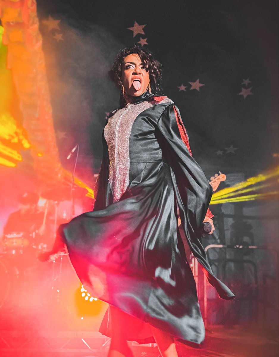 Completely brilliant, visually and musically, TOTAL ENTERTAINMENT!! I saw and photographed this band at <a href="/GreatEstateFest/">The Great Estate</a> and I already can’t wait to see them again. <a href="/OMGitsTheChurch/">Oh My God! It's The Church</a> #gigphotography #eventphotography #festivalphotography #livemusicphotography #bandphotography #uk