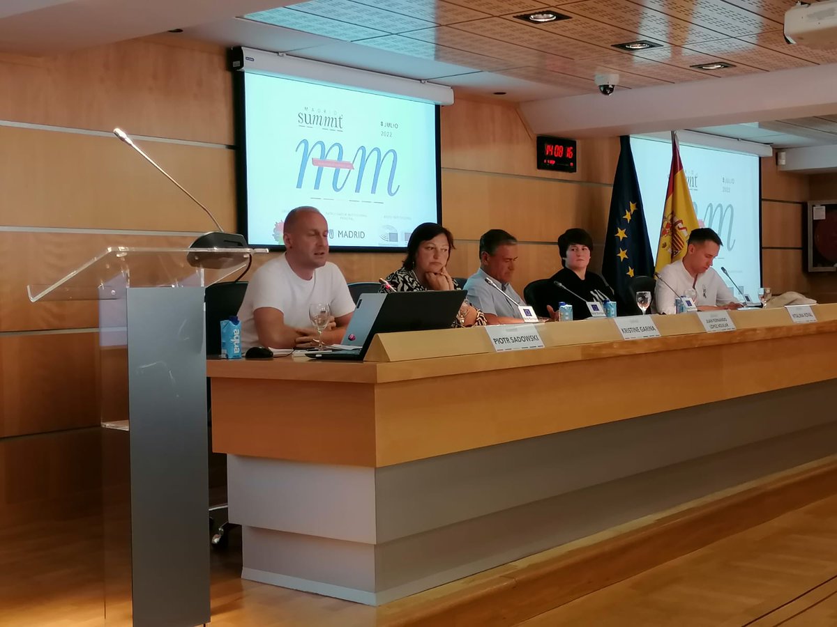 Volonteurope's tweet photo. ✌️ We would to thank those of you who participated in the roundtable, moderated by @GenPiotr, on LGBTQIA+ community in Eastern Europe faced with the war in Ukraine!
🏳️🌈 Why don't you join us at the 2022 Madrid Pride Parade? 😉
#MadridSummit
#MakingHumanRightsVisible https://t.co/in9A3jjmqn