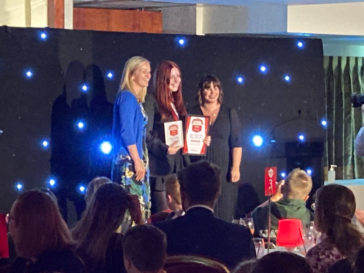 TheBarlowRC's tweet image. IT&apos;S A WIN! TEAM OF THE YEAR AWARD!

We are so proud of our Anti-Bullying Ambassadors. Well done Team Barlow @SchoolsAwards 
 
 #MENSCHOOLS2022
#TheBarlowRC