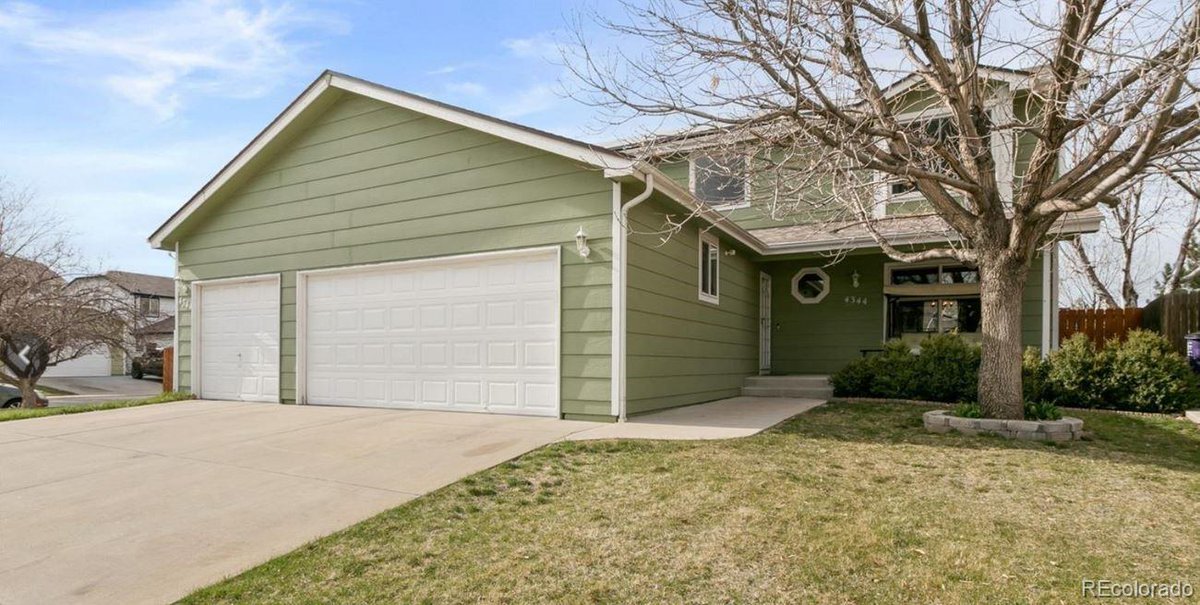 DallasHidalgo's tweet photo. Check out this listing! 4344 Deephaven Court, Denver, CO, 80239 

$450,000 | 4 Beds | 3 Baths | 2134 sq. ft.

Contact me for more details! https://t.co/NuNfJhkQtq https://t.co/RniXHRom5y