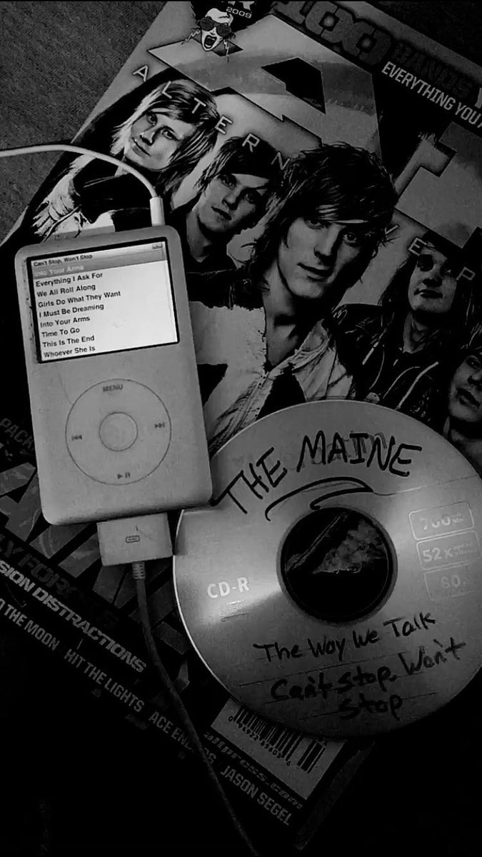 heathinrealtime's tweet photo. happy 14th birthday, CSWS 💚 loved you from that summer into eternity, @themaine!! (i had it on my ipod right away + then my college bud eric made me the cd, so i could have that, too : )) https://t.co/vsshhfrIFS