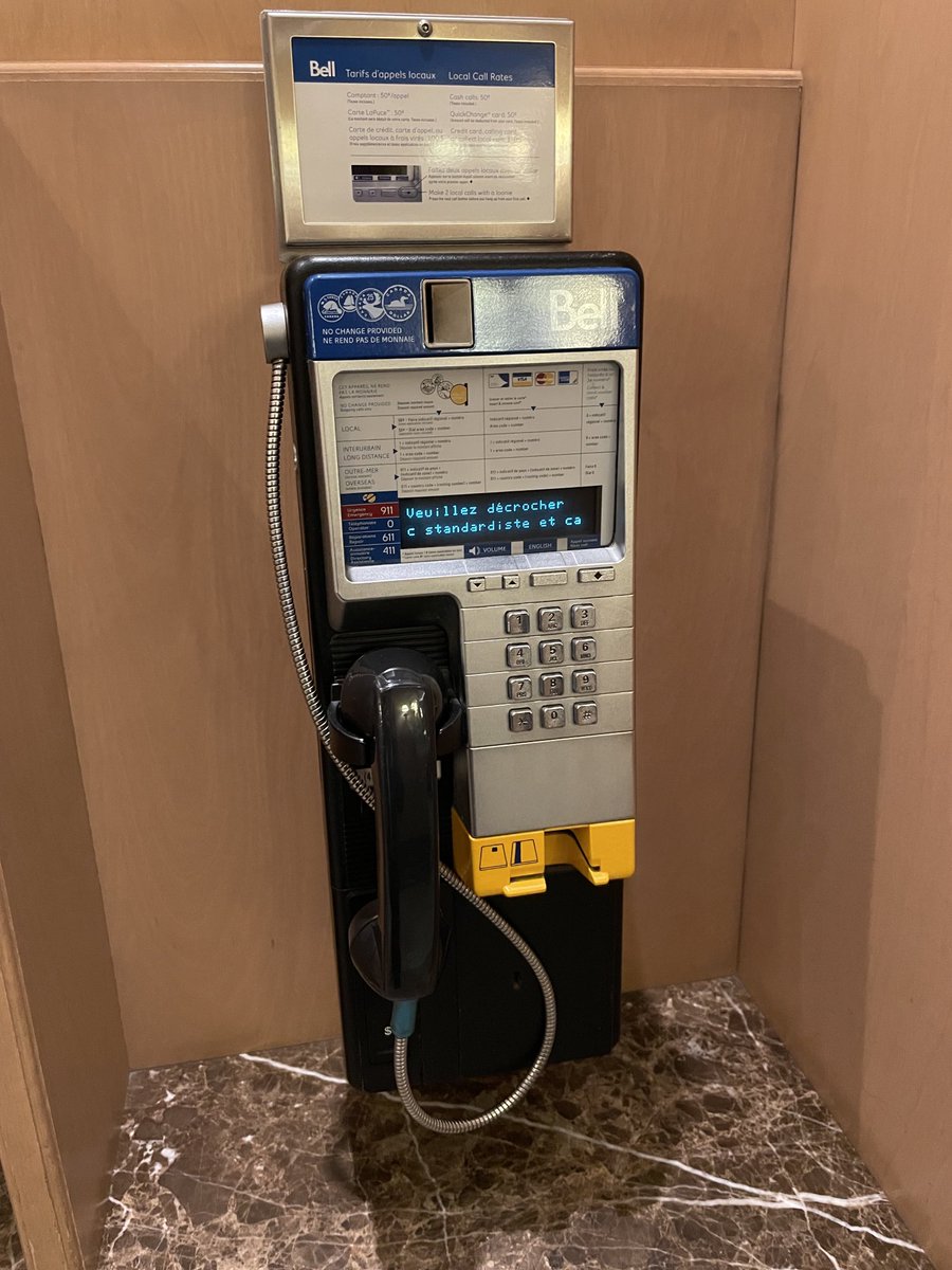 StephaneOCH_LCO's tweet photo. Can’t believe I’m using this 😳#nationwideoutage ⁦@RogersHelps⁩ https://t.co/3kg6PprDNz