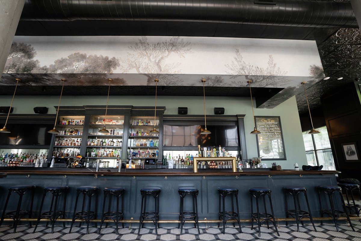 TheMulberryPhl's tweet photo. Special thanks to Moth Paper for creating a piece that's a little aged, a little warm, and crafted with a bit of a contemporary twist. 

Stop by and check out our latest wallpaper. #TheMulberryPHL

Book a table today➡️ https://t.co/HWPKRcCh9F https://t.co/ZQMOtXkmtb