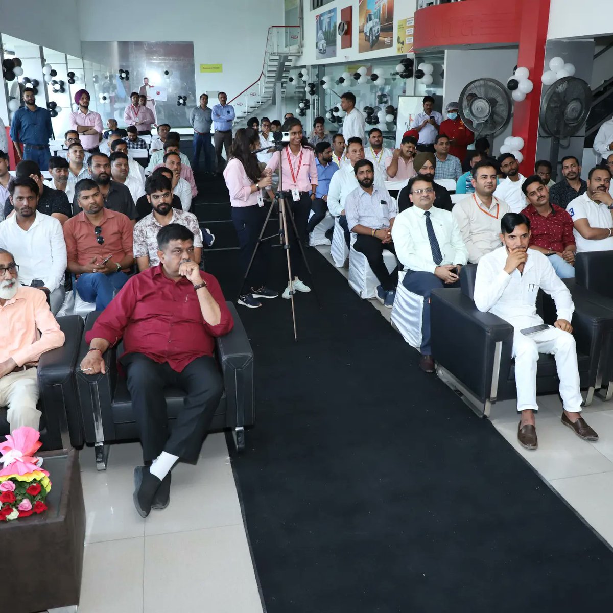 JS4WheelMotors's tweet photo. The Grand Launch of All-New Scorpio-n.
#BigDaddyofSUVs #scopion https://t.co/oT5OSqDx6R