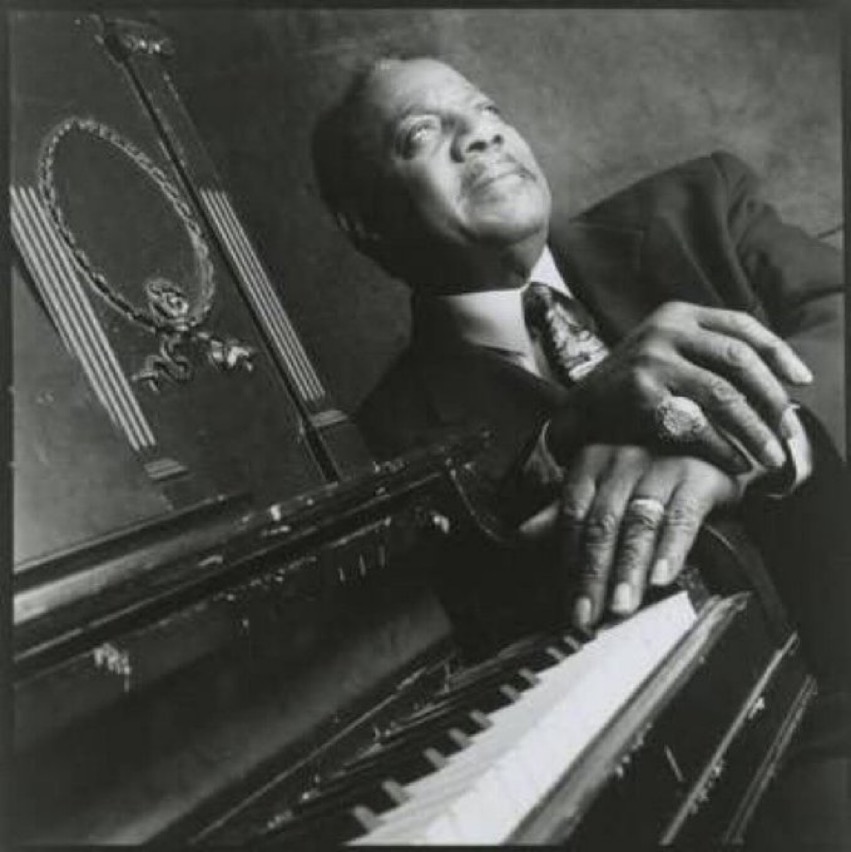 EfemerideDelDia's tweet photo. #UnDiaComoHoy #08J de 1924 nace Johnnie Johnson, pianista y músico estadounidense de blues (murió en 2005) https://t.co/nAP7YtLD7X