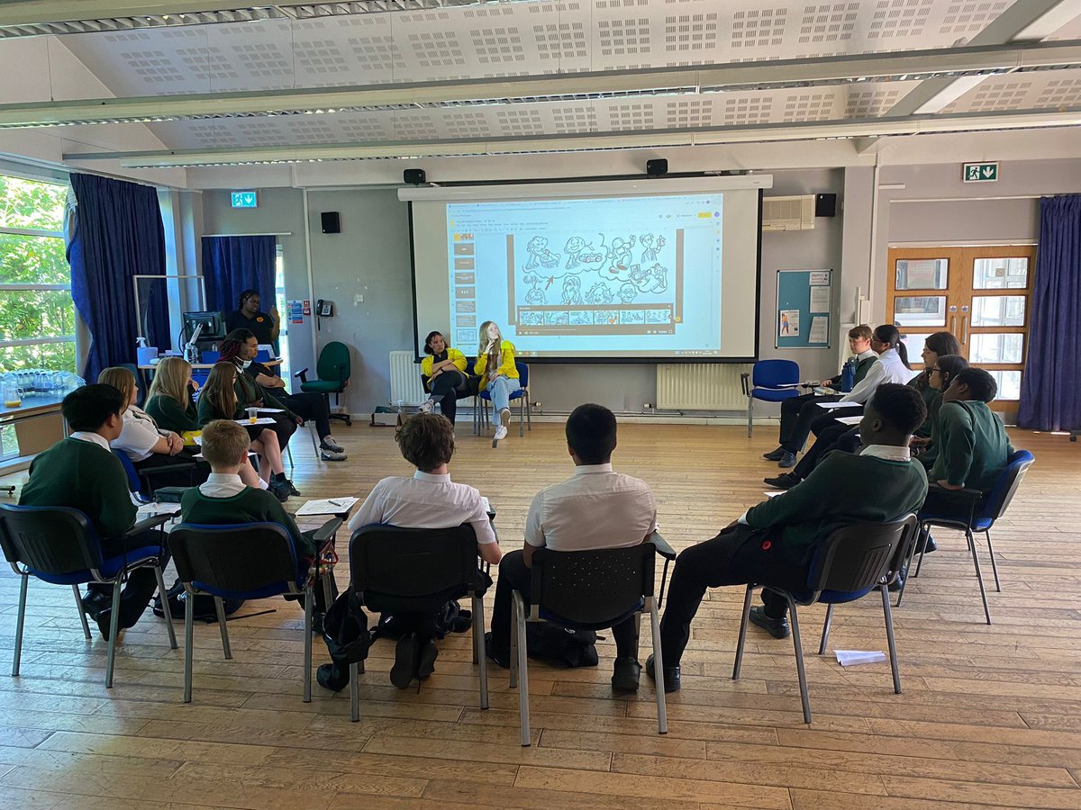 Fabulous session with <a href="/GreenshawHigh/">Greenshaw High School</a> &amp; <a href="/revolutionhive/">Revolution Hive</a> at <a href="/RoeOutreach/">Roehampton Outreach</a> ! These young people are learning personal &amp; life skills for the future.💪
