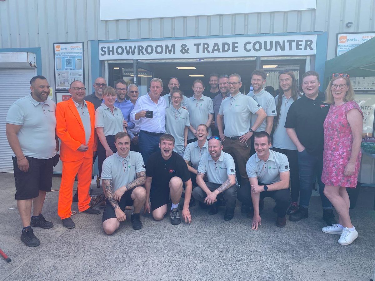whatsonbristol's tweet photo. @PHCParts #bristol #openingevent #energysaving #heating #renewables #harryrednapp https://t.co/xUh19fGUcG